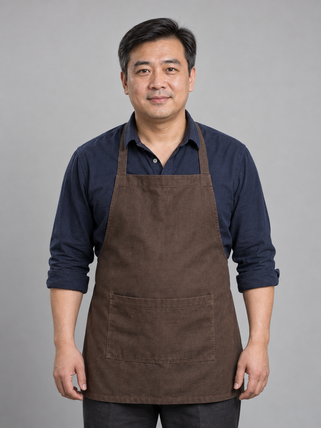 已完成：老陈正面主参考；尚未验证动态一致性。